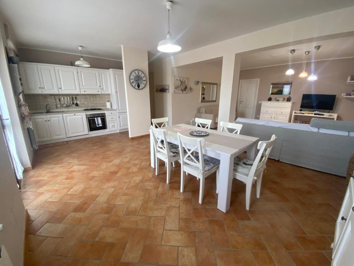Agriturismo Colle D' Oro Pescia Romana Buitenkant foto