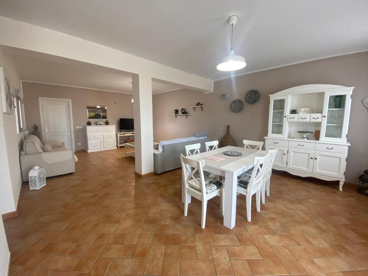 Agriturismo Colle D' Oro Pescia Romana Buitenkant foto