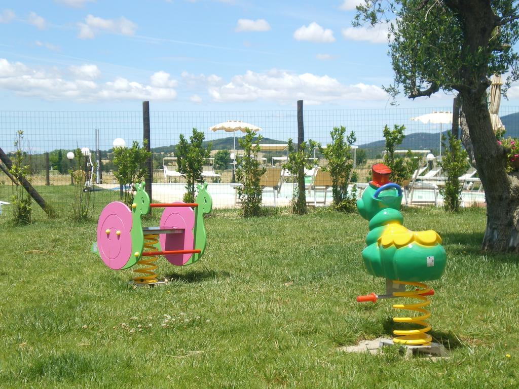 Agriturismo Colle D' Oro Pescia Romana Buitenkant foto