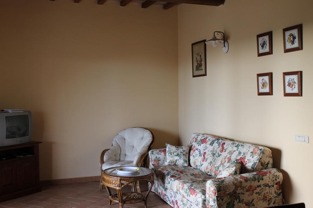 Agriturismo Colle D' Oro Pescia Romana Kamer foto