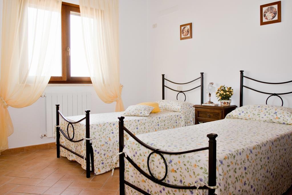 Agriturismo Colle D' Oro Pescia Romana Kamer foto