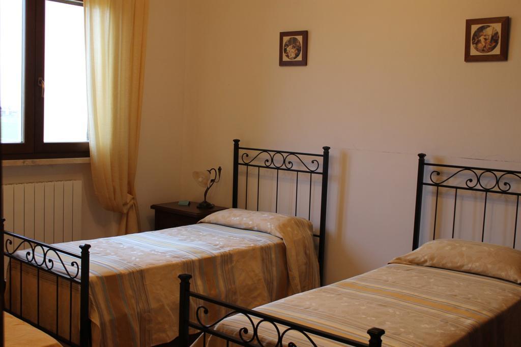 Agriturismo Colle D' Oro Pescia Romana Kamer foto